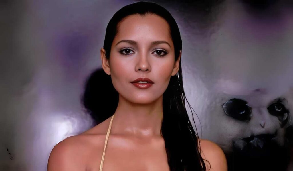 Barbara Carrera 